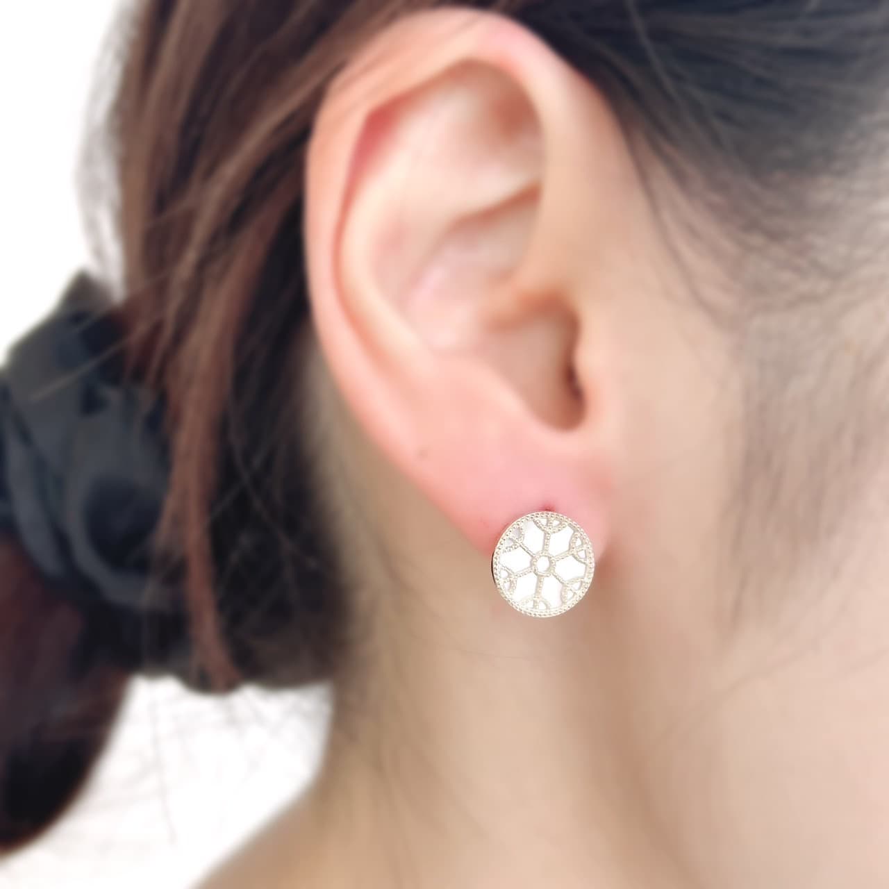 ピアス(白蝶貝/K10YG)44,000円 ピアス(白蝶貝/K10YG)44,000円